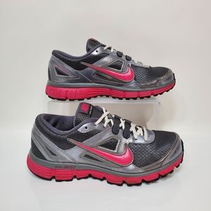Nike Dual Fusion St Running Shoes